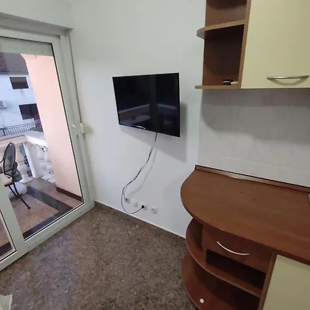 R&b Apartament *