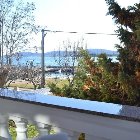 R&b דירה טוראני